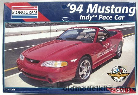 Revell 1/25 1994 Ford Mustang  Cobra Indy Pace Car Convertible, 2975 plastic model kit